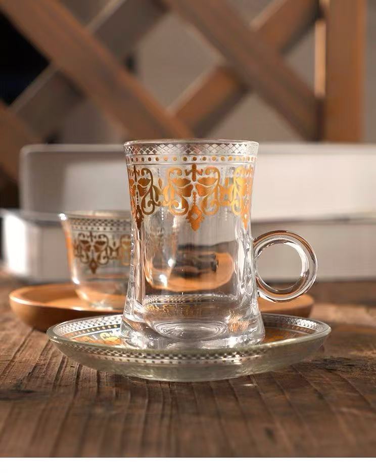 Tasse à thé en verre avec poignée en anneau imprimé vintage Tasse à thé en verre avec poignée en anneau imprimé vintage