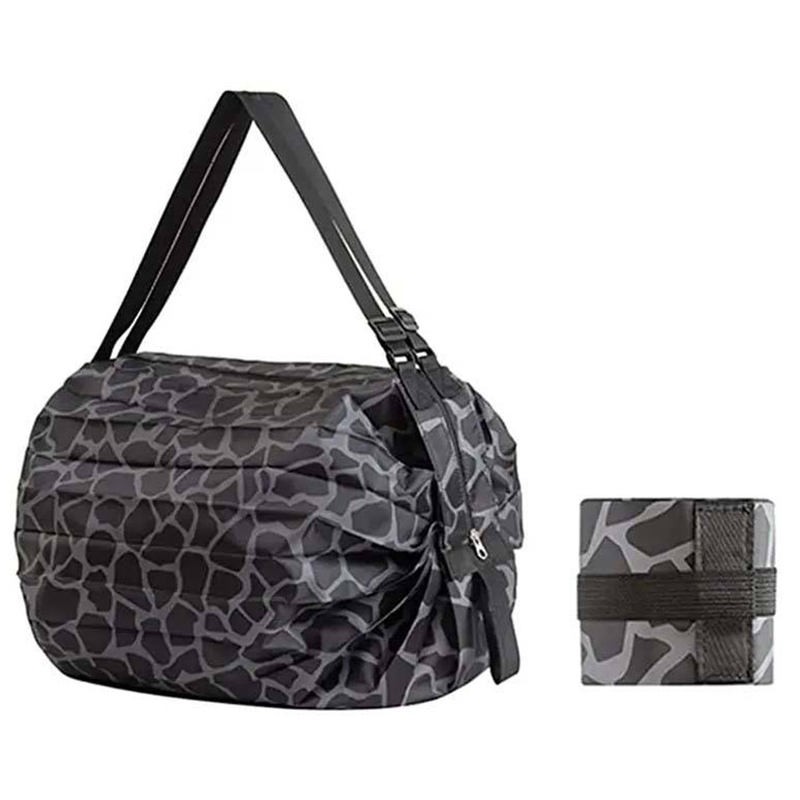 Sac pliant en polyester pliable avec logo personnalisé Sac pliant en polyester pliable avec logo personnalisé