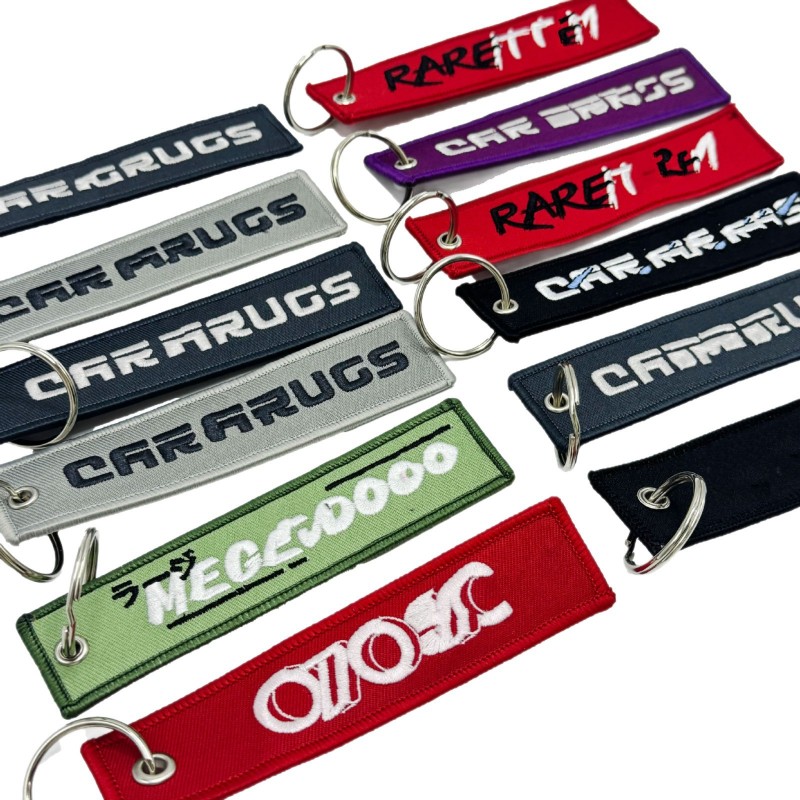 Étiquette de porte-clés en tissu brodé personnalisé