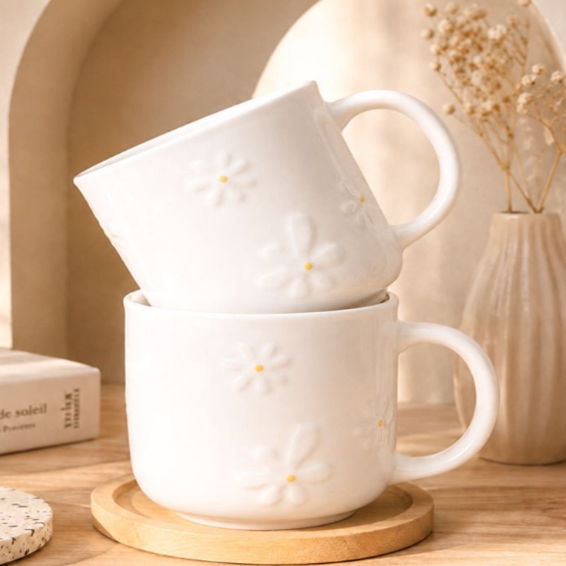Tasse à café en céramique marguerite en relief