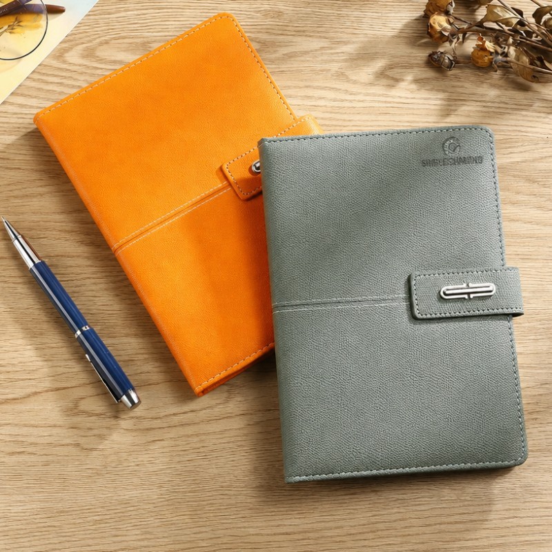 Carnet de notes personnalisé avec logo personnalisé en cuir PU avec boucle en métal